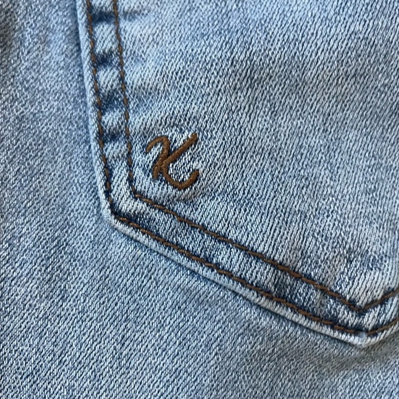 Kut From The Kloth Distressed Crop Straight leg Jeans, size 4 - Picture 4 of 8